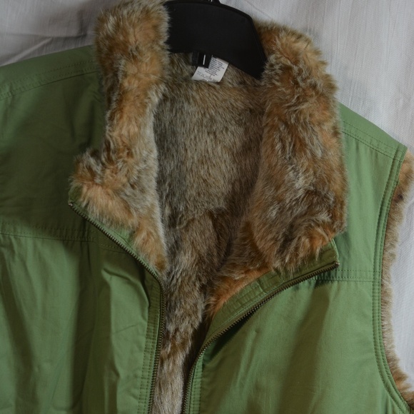 GAP REVERSIBLE VEST FUN FUR LINED SZ XL NWT - Picture 3 of 4
